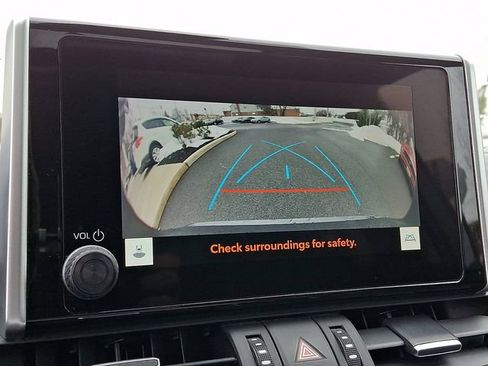 Used 2023 Toyota RAV4 XLE Premium image 19