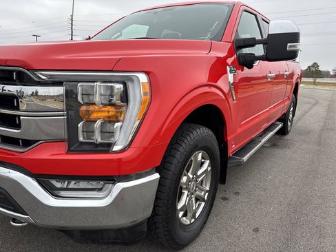 Used 2022 Ford F150 Lariat image 9