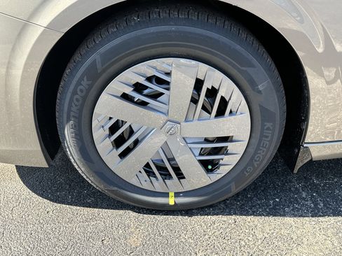 New 2026 Nissan Sentra SV image 14