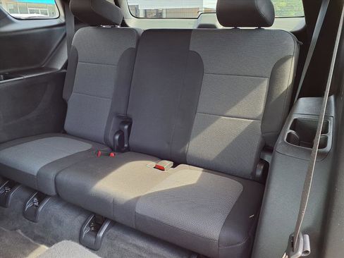 Used 2022 Chevrolet Traverse LT image 17