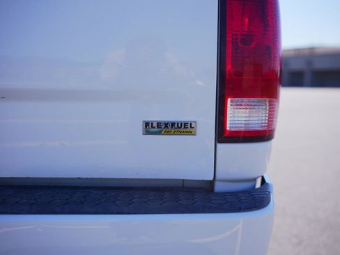 Used 2015 RAM 1500 Tradesman w/ Power & Remote Entry Group RWD image 12