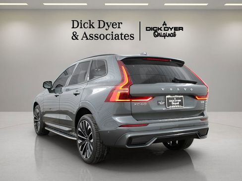 Used 2026 Volvo XC60 T8 Ultra w/ Protection Package Premier AWD/4WD image 4
