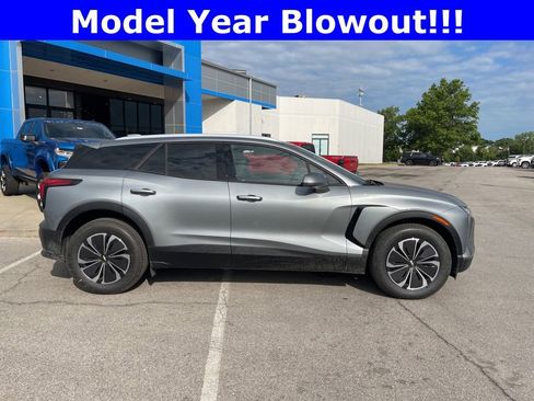 New 2024 Chevrolet Blazer EV LT AWD/4WD image 3