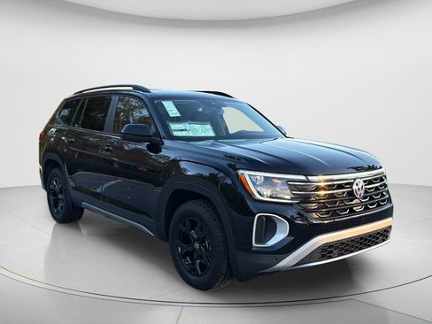 New 2026 Volkswagen Atlas Peak Edition AWD/4WD image 7