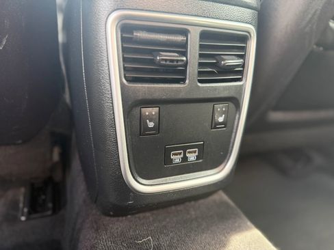 Used 2016 Dodge Charger R/T Scat Pack w/ Beats Audio Group RWD image 21