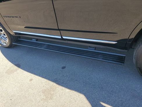 Used 2024 GMC Yukon Denali Ultimate image 37