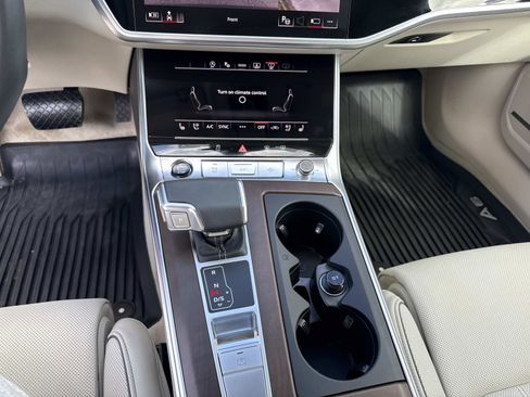 Used 2025 Audi A6 3.0T Prestige w/ Prestige Package image 27