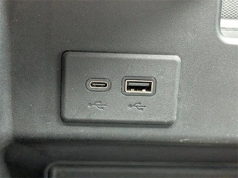 Used 2024 Chevrolet Silverado 2500 High Country w/ High Country Premium Package image 28