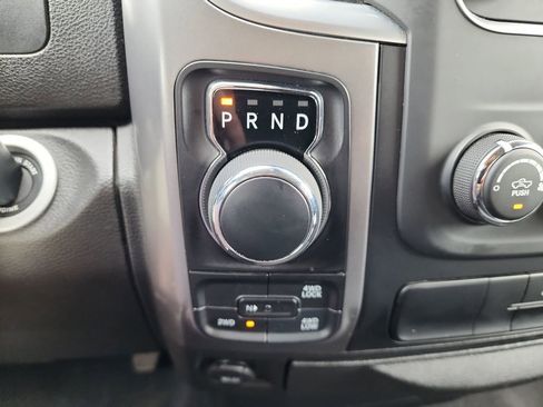 Used 2024 RAM 1500 Classic SLT AWD/4WD image 30