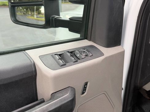 Used 2018 Ford F250 XL w/ Power Equipment Group RWD image 40