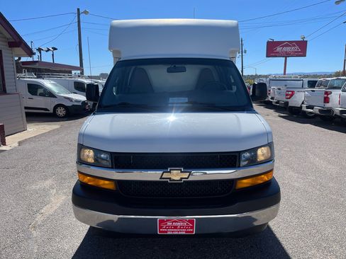 Used 2020 Chevrolet Express 3500 w/ Power Convenience Package image 3