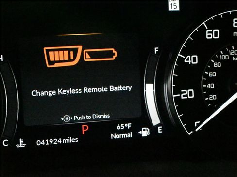 Certified 2022 Acura RDX SH-AWD w/Tech image 3