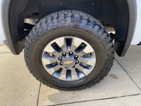 Used 2024 Chevrolet Silverado 2500 LT w/ All Star Edition image 29