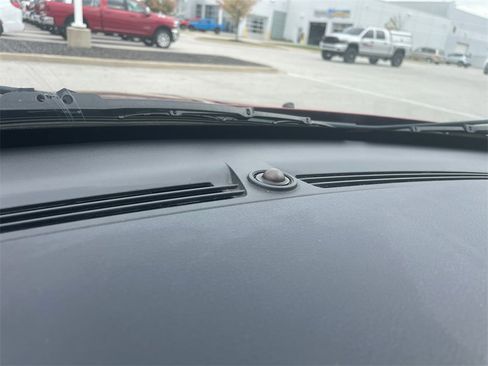 Used 2012 Chrysler 200 Touring image 18