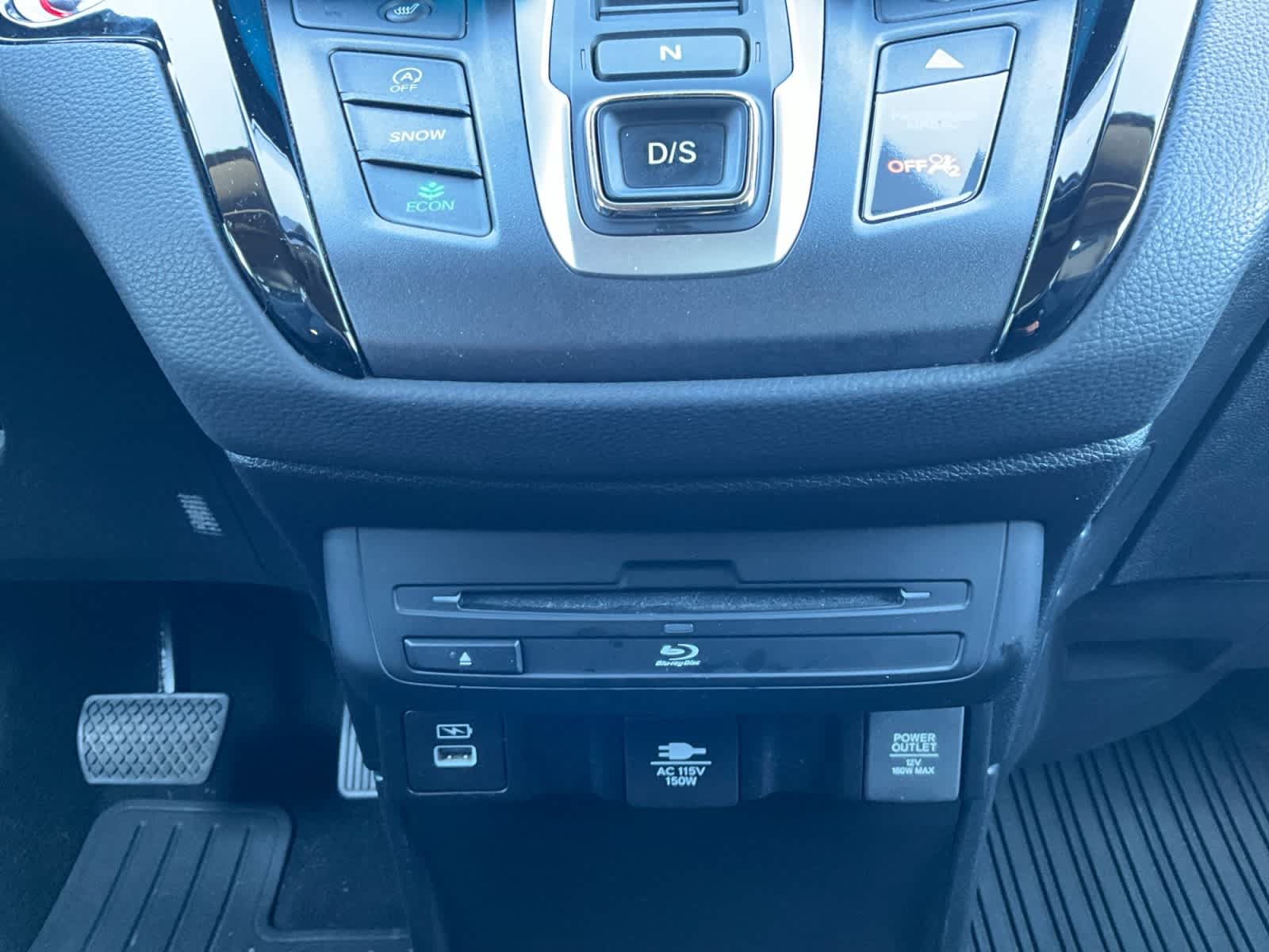 Used 2024 Honda Odyssey Touring image 16