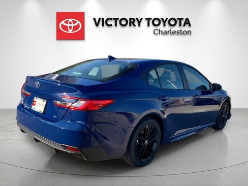 New 2026 Toyota Camry SE FWD image 7
