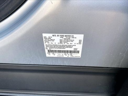 Used 2018 Ford Explorer XLT w/ Equipment Group 201A FWD image 19