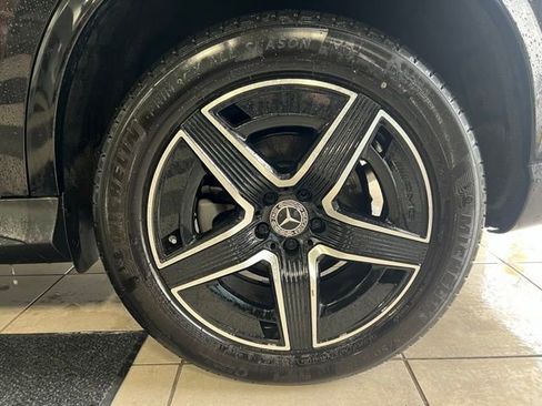 Used 2023 Mercedes-Benz GLC 300 4MATIC image 6