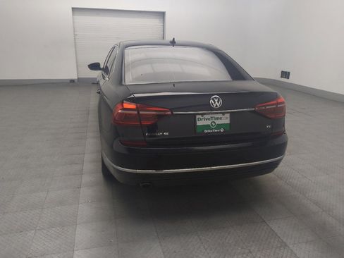 Used 2018 Volkswagen Passat 2.0T SE FWD image 6