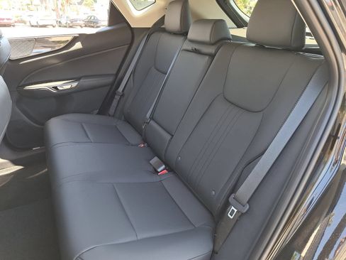 Used 2026 Lexus NX 350 AWD w/ Premium Package image 15