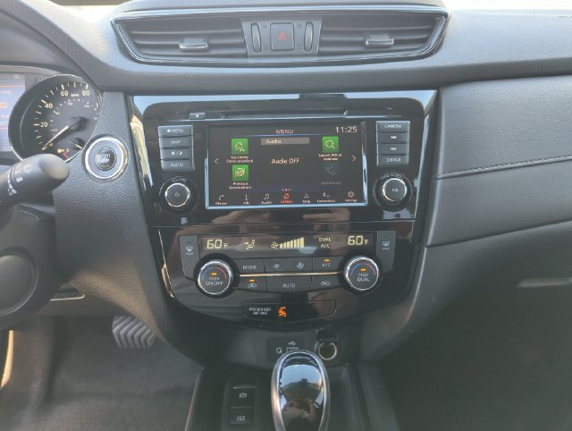 Certified 2019 Nissan Rogue SV w/ Premium Package FWD image 37