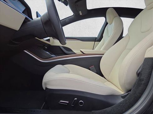 Used 2024 Tesla Model S AWD/4WD image 17