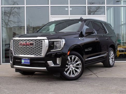 Used 2023 GMC Yukon Denali w/ LPO, Floor Liner Package AWD/4WD image 1