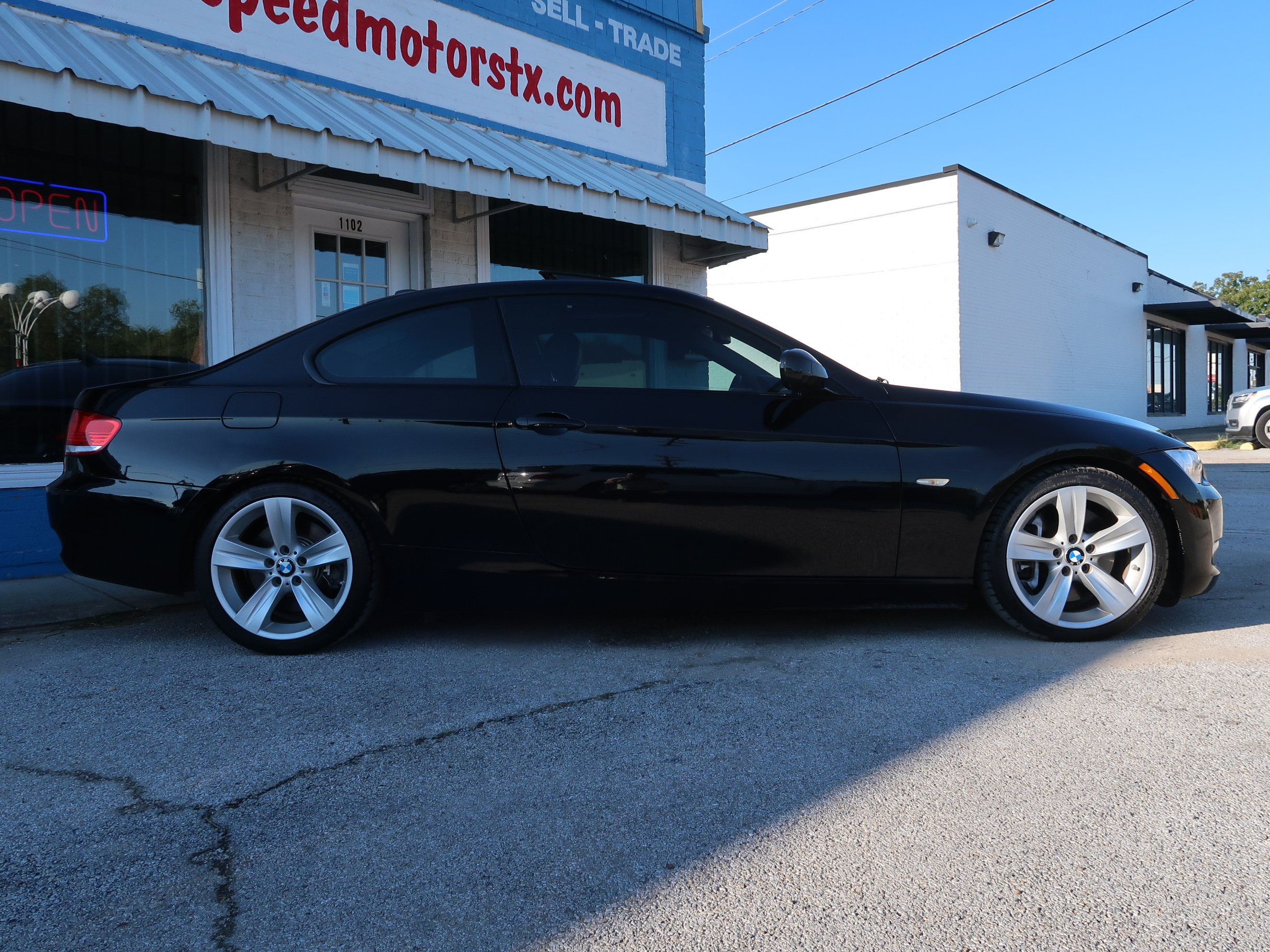 Used 2010 BMW 335i Coupe RWD image 3