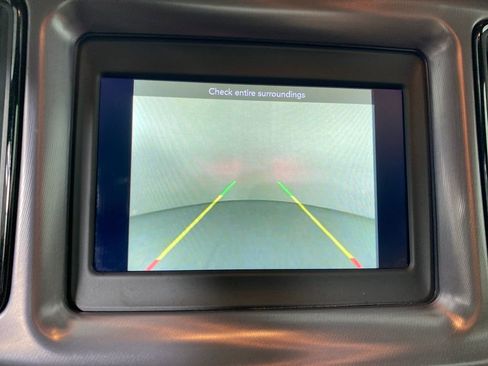 Used 2021 Dodge Challenger SXT image 23