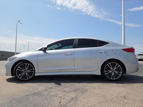 Used 2018 Hyundai Elantra Sport FWD image 21