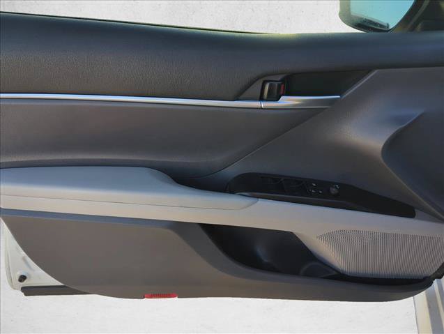 Used 2023 Toyota Camry LE FWD image 10