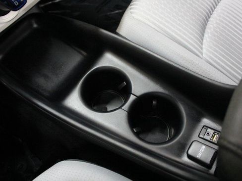 Used 2018 Toyota Prius Two image 18