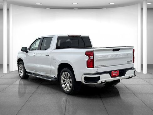 Used 2020 Chevrolet Silverado 1500 High Country w/ Technology Package image 5