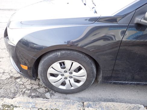 Used 2012 Chevrolet Cruze LS image 24