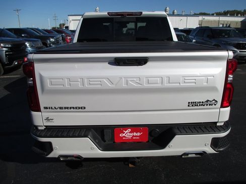 Used 2022 Chevrolet Silverado 1500 High Country w/ High Country Premium Package image 6