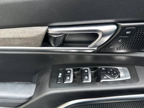 Used 2022 Kia Telluride SX w/ SX Prestige Package image 10