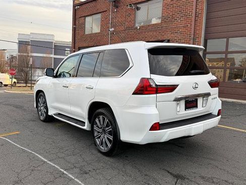 Used 2017 Lexus LX 570 4WD image 25