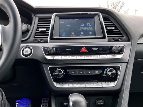 Used 2018 Hyundai Sonata SEL w/ Tech Package 02 image 35