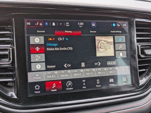 Used 2023 Dodge Durango GT image 19