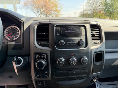 Used 2015 RAM 1500 Express image 12