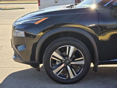 Used 2023 Nissan Rogue SL image 6