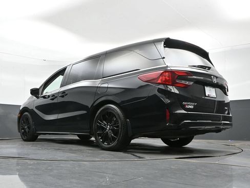 Used 2025 Honda Odyssey Elite image 41