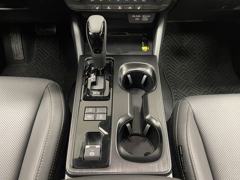 New 2026 Subaru Outback Limited AWD/4WD image 12