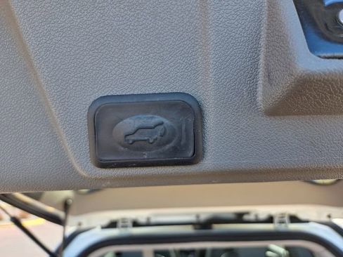 Used 2015 Chevrolet Traverse LT image 62