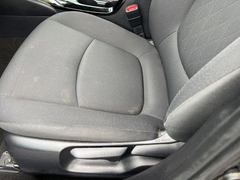 Used 2022 Toyota Corolla LE image 24