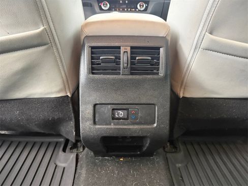 Used 2022 Mitsubishi Outlander SEL image 29