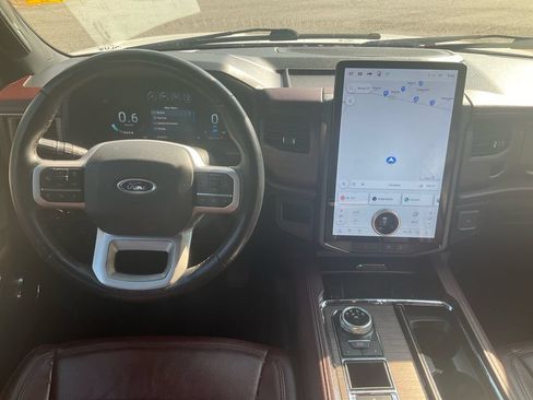 Used 2022 Ford Expedition Max Limited RWD image 20