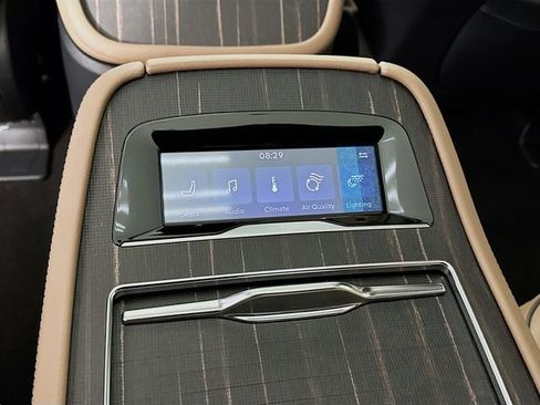 New 2025 Lincoln Navigator L Black Label image 28