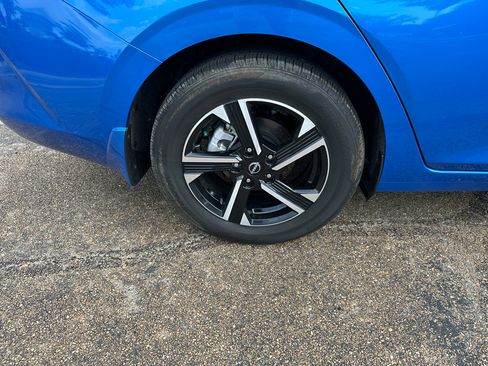 Used 2024 Nissan Sentra SV image 5