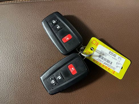 Used 2023 Toyota 4Runner Limited image 24